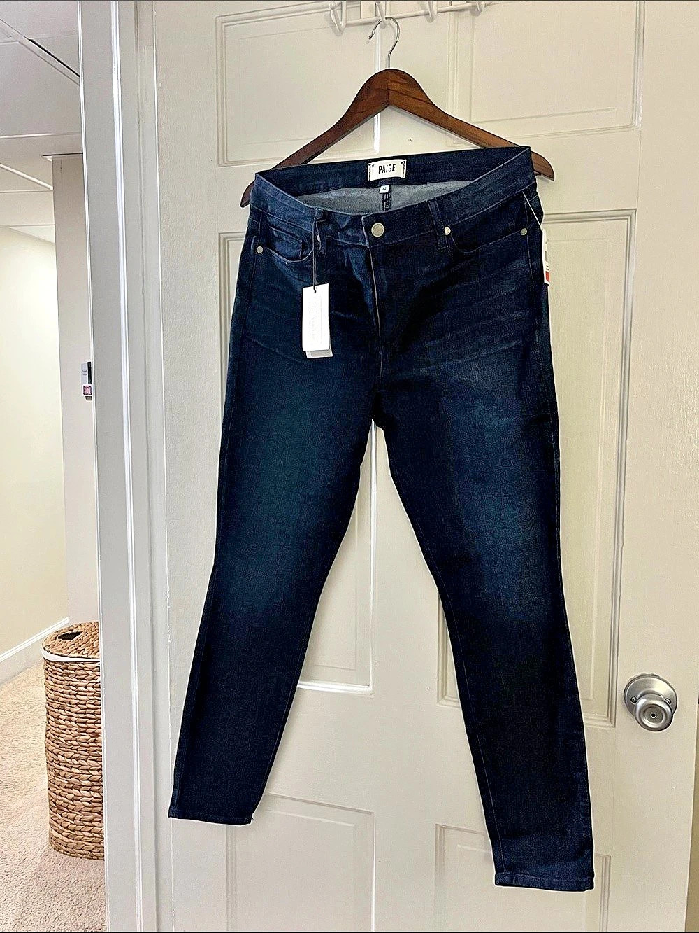 PAIGE ILLA Denim Petite Skinny Jeans in Blue Waist 32 NWT